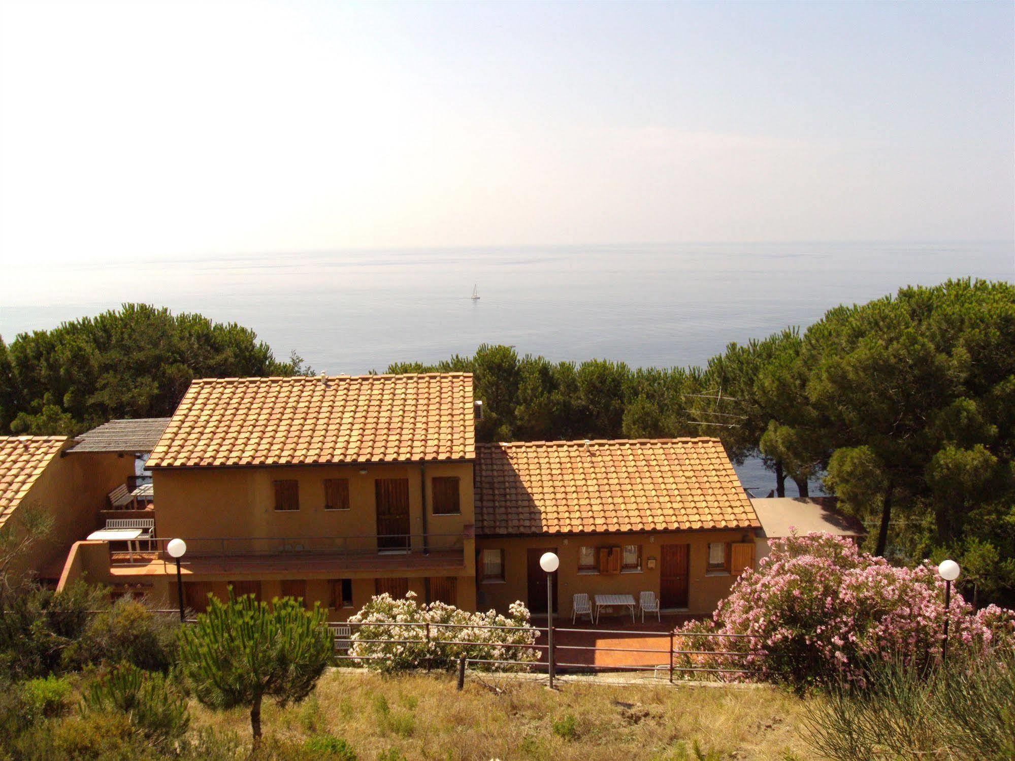 Isola D'Elba Residence La Calle מראה חיצוני תמונה